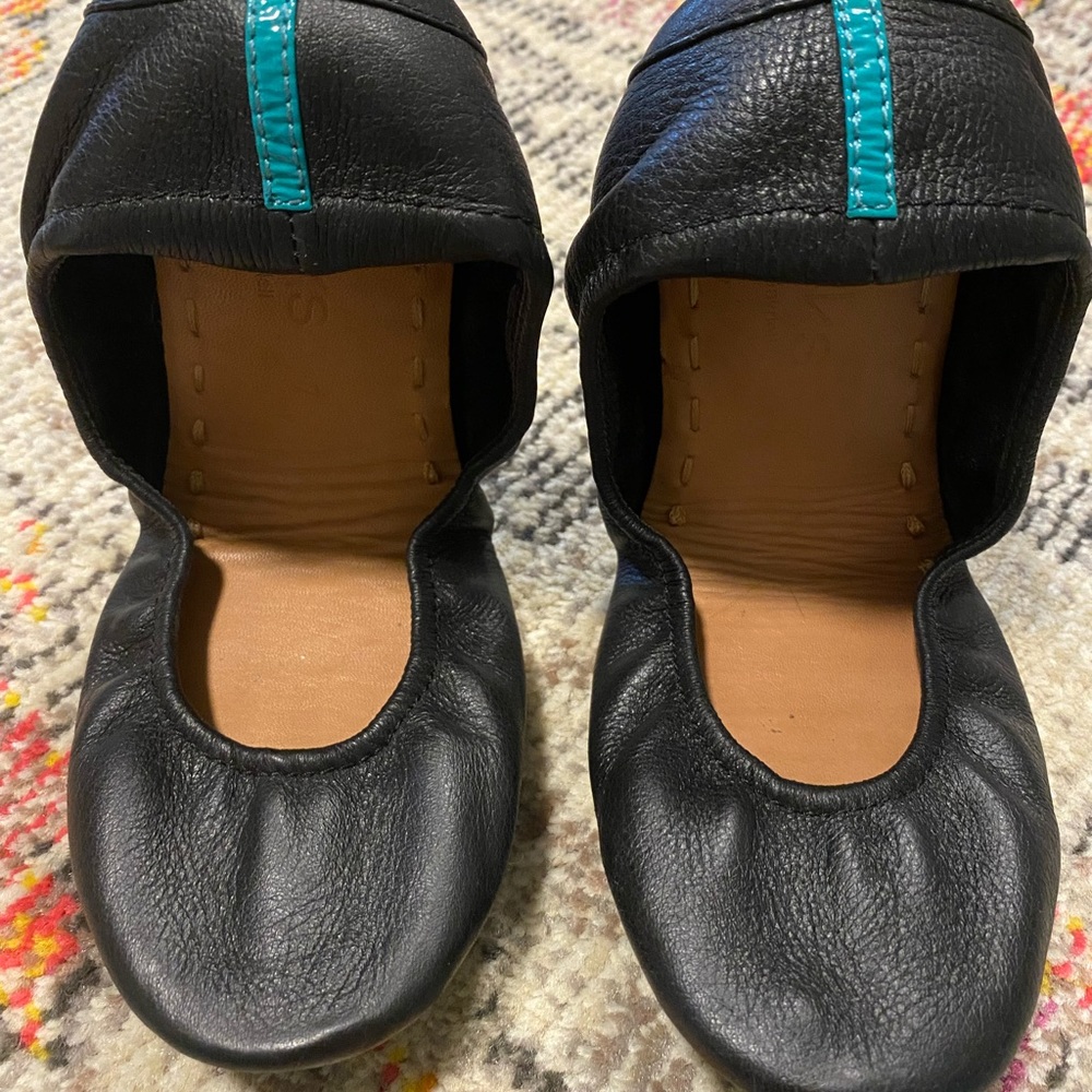 Black Tieks